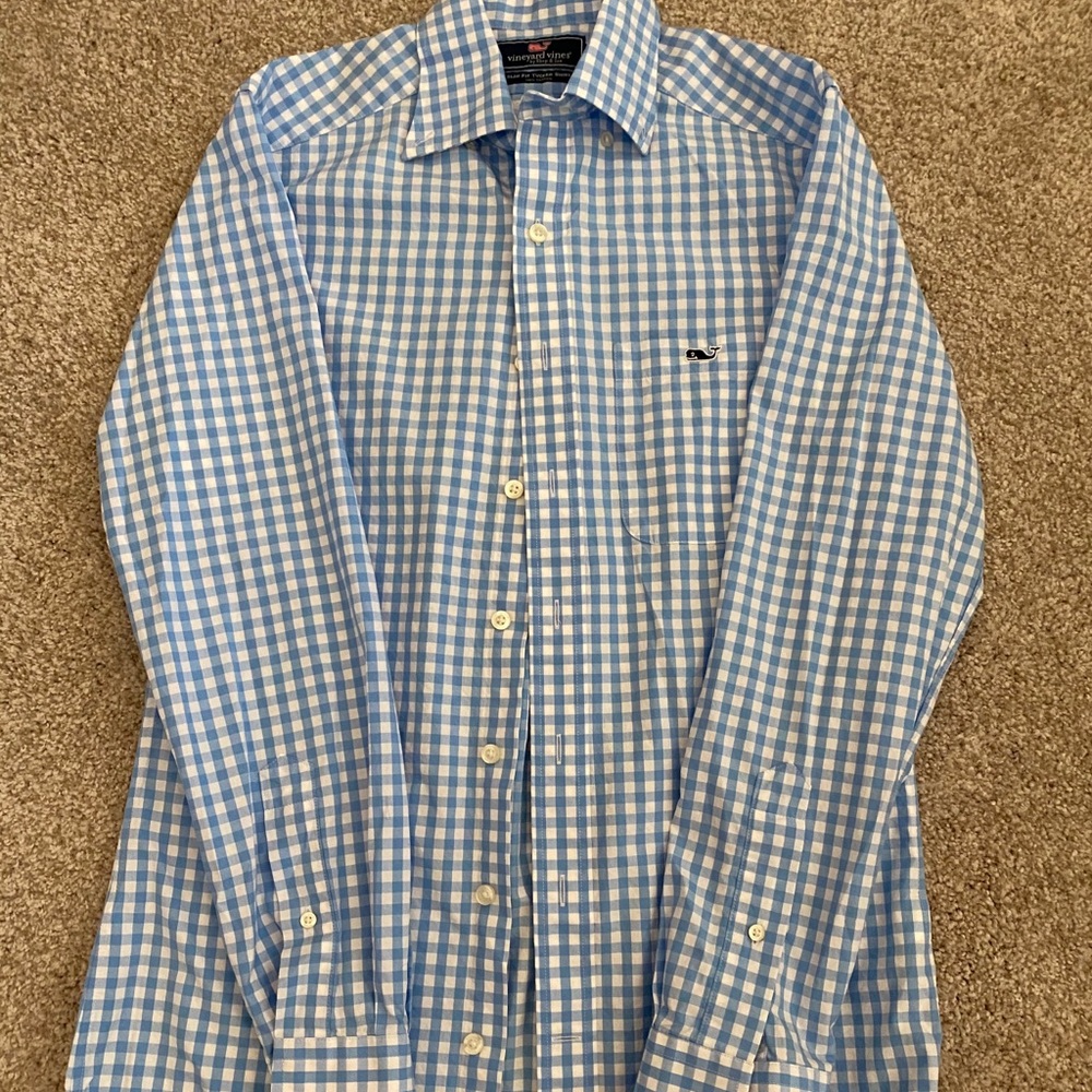 Vineyard Vines Botton Down XS